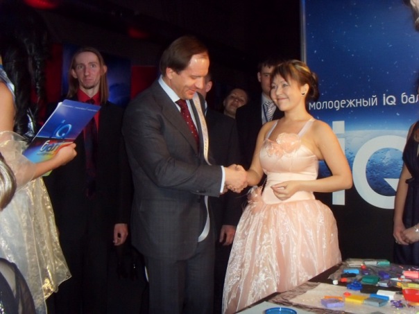 Поздравление губернатора Кузнецова участников Бала